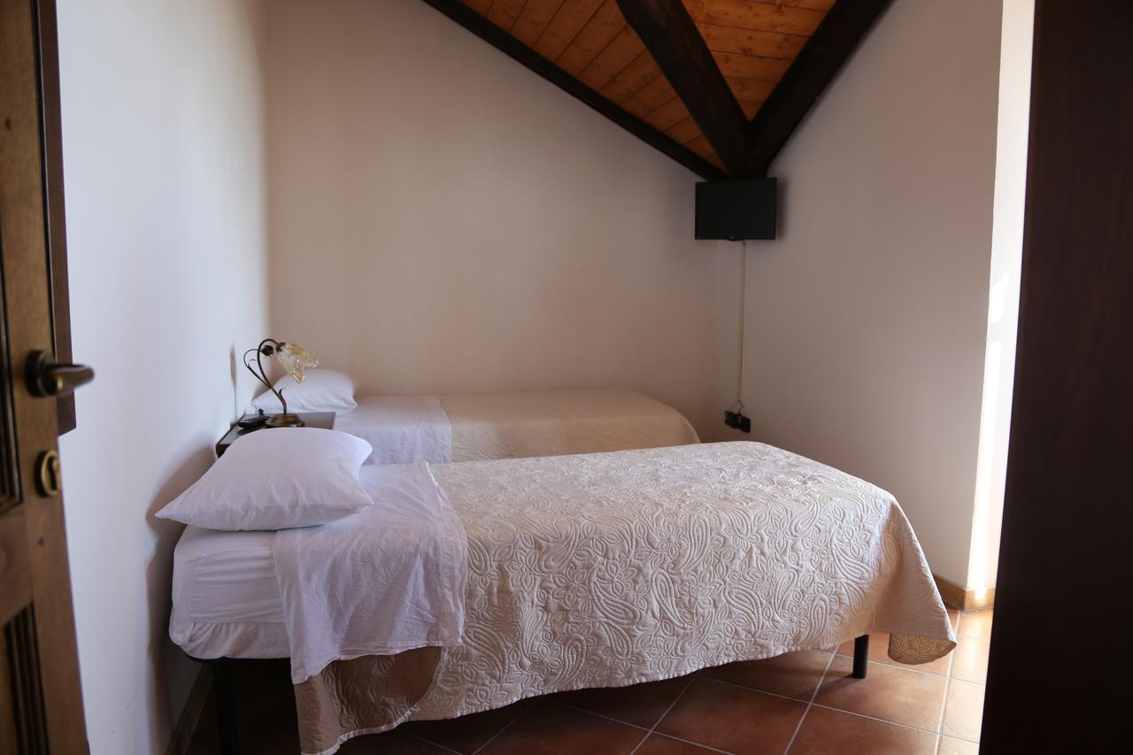 Agriturismo Pirara Sant'Angelo  Bagian luar foto
